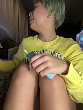 Snapshot of BADBITCHISAKI chatting on 04/16/26, 01:23 BADBITCHISAKI online show from 04/16/26, 01:23