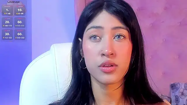 Snapshot of internett_sweetheart chatting on 02/16/26, 06:31 internett sweetheart online show from 02/16/26, 06:31