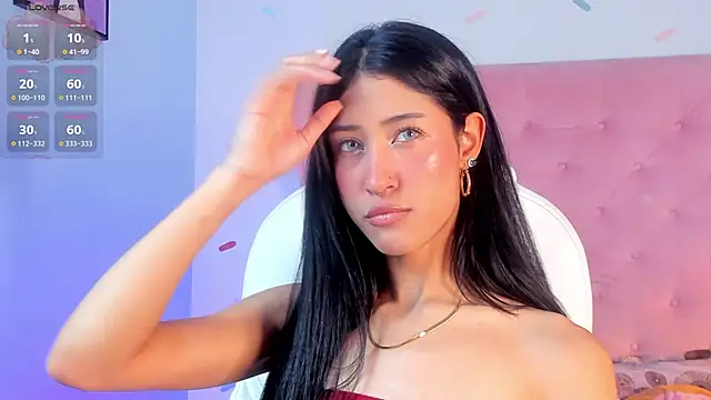 Snapshot of internett_sweetheart chatting on 04/17/26, 06:27 internett sweetheart online show from 04/17/26, 06:27