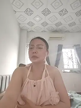 Famrita online show from 04/10/26, 11:04