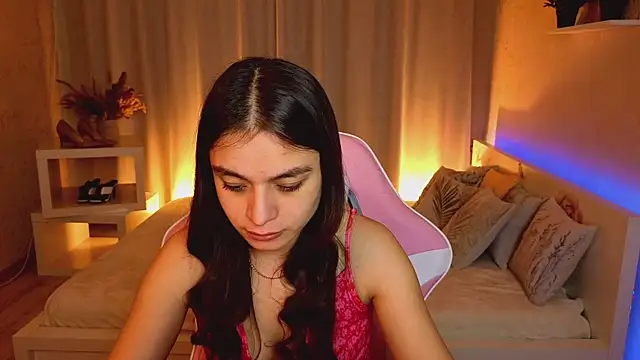 Snapshot of Kim_Bless chatting on 04/10/26, 02:06 Kim Bless online show from 04/10/26, 02:06