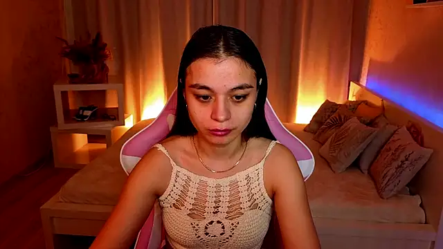 Snapshot of Kim_Bless chatting on 04/14/26, 01:44 Kim Bless online show from 04/14/26, 01:44