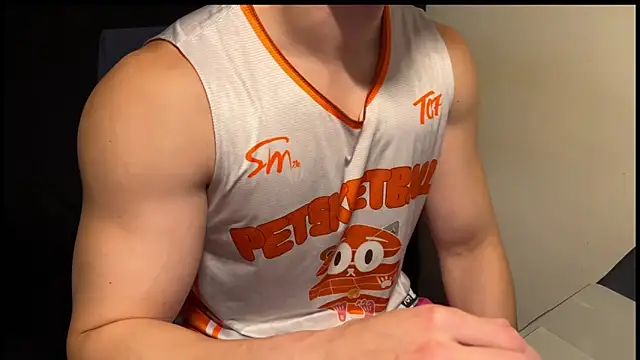 Snapshot of hao105 chatting on 03/06/26, 02:57 hao105 online show from 03/06/26, 02:57