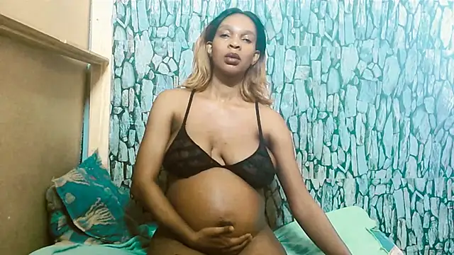 Snapshot of Caramelminxxx1 chatting on 03/03/26, 07:14 Caramelminxxx1 online show from 03/03/26, 07:14