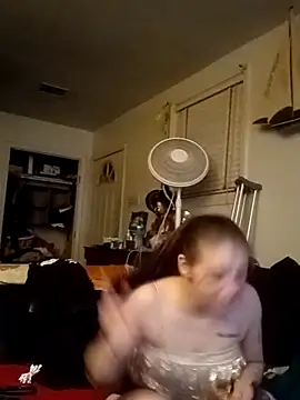 Snapshot of LadySn0w26 chatting on 02/03/26, 02:53 LadySn0w26 online show from 02/03/26, 02:53