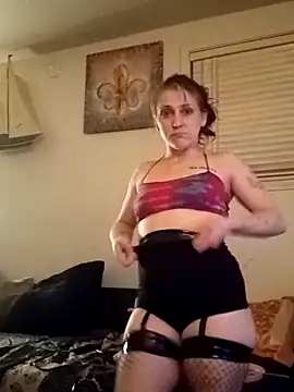 Snapshot of LadySn0w26 chatting on 02/04/26, 03:45 LadySn0w26 online show from 02/04/26, 03:45