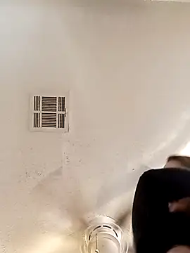 Snapshot of LadySn0w26 chatting on 02/17/26, 05:41 LadySn0w26 online show from 02/17/26, 05:41