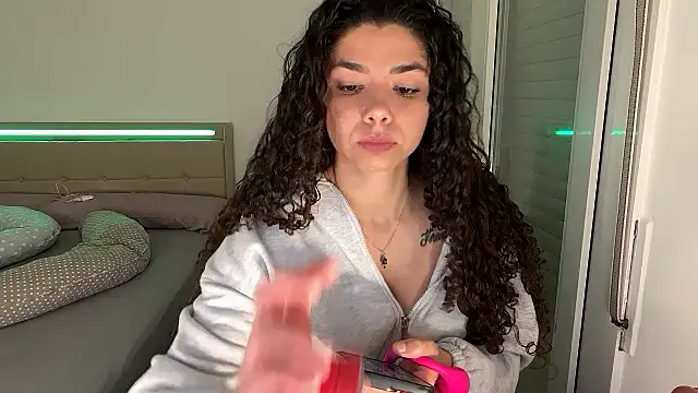 Snapshot of ladymelon chatting on 04/03/26, 05:16 ladymelon online show from 04/03/26, 05:16