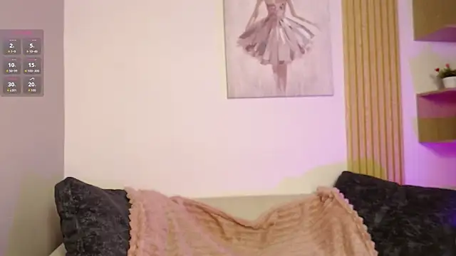 chloe peach  online show from 04/14/26, 12:55