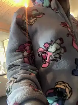 NaughtyShawdy online show from 05/20/26, 06:08
