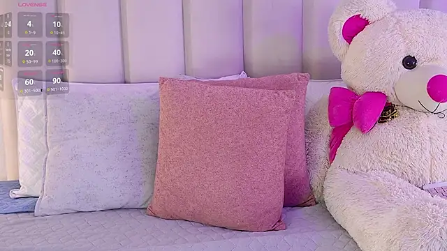 Snapshot of Liza_brown chatting on 04/20/26, 08:54 Liza brown online show from 04/20/26, 08:54