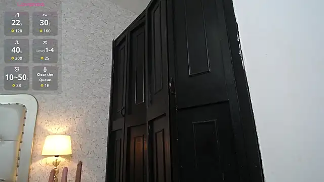 Snapshot of skinny_keily14 chatting on 04/17/26, 11:46 skinny keily14 online show from 04/17/26, 11:46