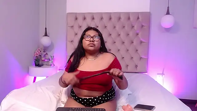 Snapshot of Kiri_Black_ chatting on 02/03/26, 06:22 Kiri Black online show from 02/03/26, 06:22