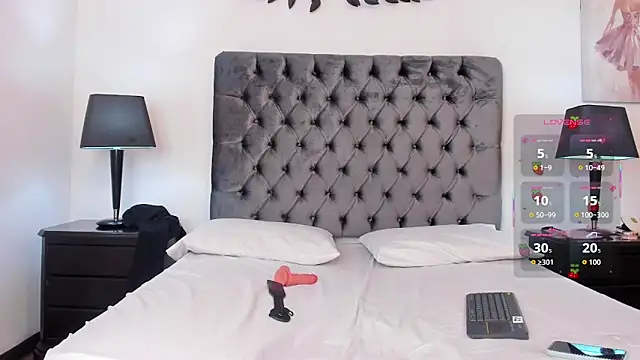 Snapshot of Kiri_Black_ chatting on 03/14/26, 04:07 Kiri Black online show from 03/14/26, 04:07