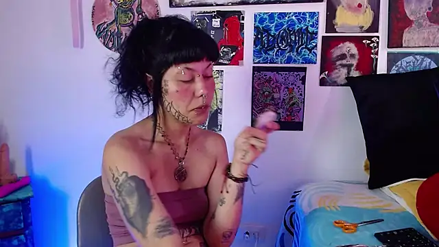 Snapshot of MelisaVelvet chatting on 04/04/26, 07:55 MelisaVelvet online show from 04/04/26, 07:55