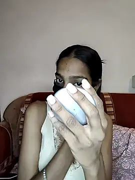 Snapshot of shaily_ji2 chatting on 03/14/26, 05:29 shaily ji2 online show from 03/14/26, 05:29