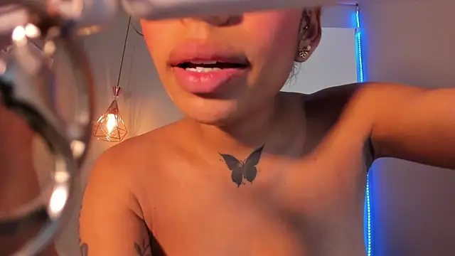 Scarlet Vixen  online show from 07/03/26, 12:44