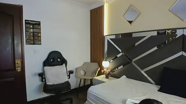 Ambarross  online show from 04/07/26, 02:06