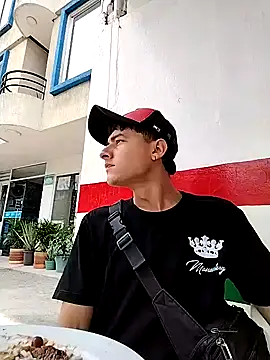 attractive-sexx online show from 04/04/26, 04:59