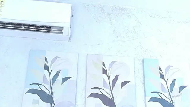 Snapshot of sofia_laverde chatting on 03/29/26, 06:52 sofia laverde online show from 03/29/26, 06:52