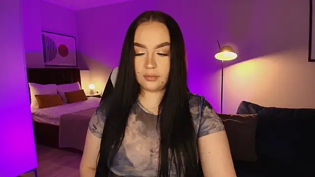 tinafox  online show from 02/15/26, 08:13