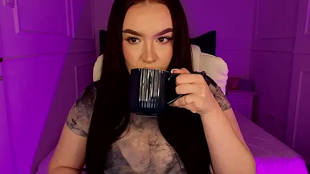 Snapshot of tinafox_ chatting on 03/20/26, 08:08 tinafox online show from 03/20/26, 08:08