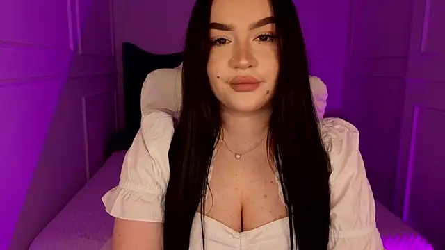 Snapshot of tinafox_ chatting on 03/24/26, 10:42 tinafox online show from 03/24/26, 10:42