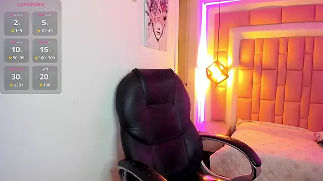 Amelia Lopez24 online show from 03/06/26, 07:54