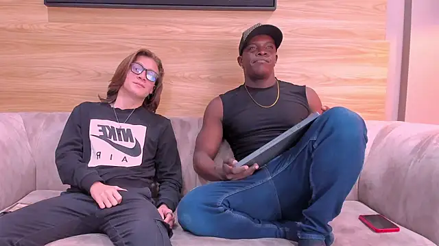 Snapshot of friendslymens chatting on 04/01/26, 04:48 friendslymens online show from 04/01/26, 04:48