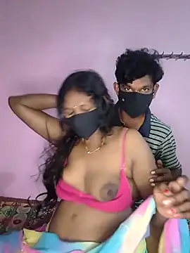 Snapshot of hotcopuleandsweet chatting on 02/25/26, 05:00 hotcopuleandsweet online show from 02/25/26, 05:00