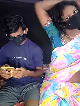 Snapshot of hotcopuleandsweet chatting on 03/24/26, 04:17 hotcopuleandsweet online show from 03/24/26, 04:17