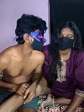 Snapshot of hotcopuleandsweet chatting on 04/03/26, 04:05 hotcopuleandsweet online show from 04/03/26, 04:05