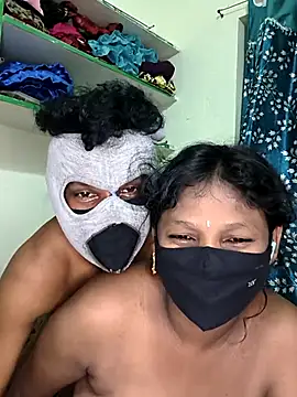 Snapshot of hotcopuleandsweet chatting on 07/17/26, 04:56 hotcopuleandsweet online show from 07/17/26, 04:56