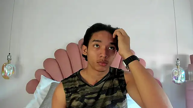 Sarieel online show from 01/18/26, 04:11