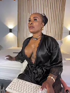 pamelamendez 1 online show from 05/25/26, 10:49