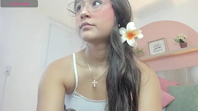 Snapshot of ivette_swan chatting on 03/02/26, 07:43 ivette swan online show from 03/02/26, 07:43