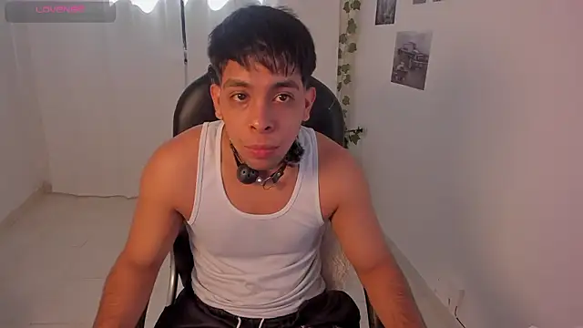 Snapshot of shooting_wilson chatting on 01/18/26, 06:12 shooting wilson online show from 01/18/26, 06:12