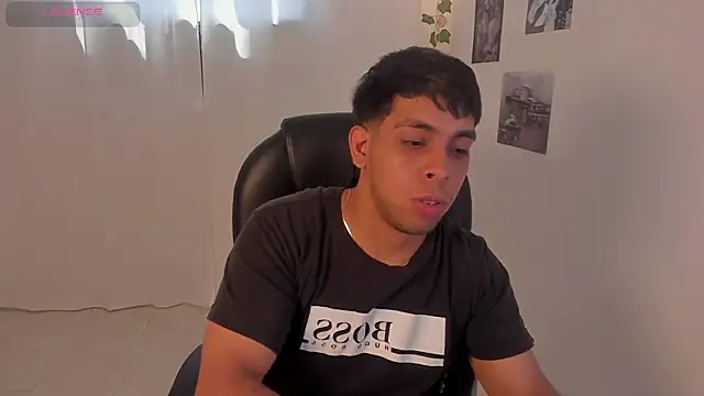 Snapshot of shooting_wilson chatting on 01/19/26, 03:38 shooting wilson online show from 01/19/26, 03:38