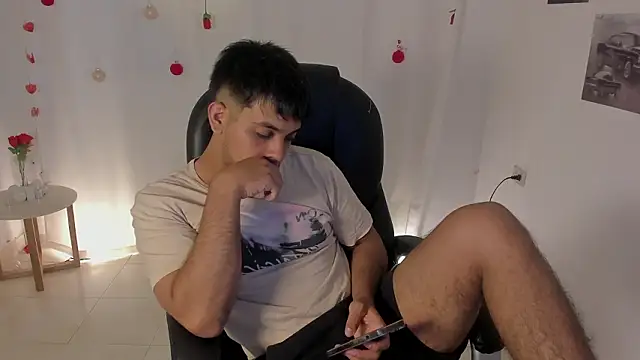 Snapshot of shooting_wilson chatting on 02/17/26, 08:04 shooting wilson online show from 02/17/26, 08:04