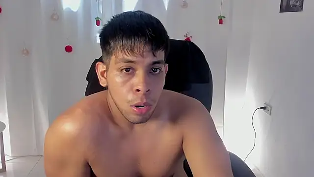 Snapshot of shooting_wilson chatting on 02/25/26, 05:44 shooting wilson online show from 02/25/26, 05:44