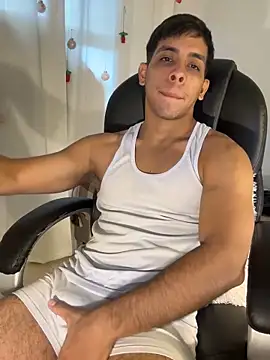 Snapshot of shooting_wilson chatting on 04/15/26, 06:04 shooting wilson online show from 04/15/26, 06:04