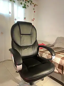 Snapshot of shooting_wilson chatting on 04/16/26, 06:52 shooting wilson online show from 04/16/26, 06:52