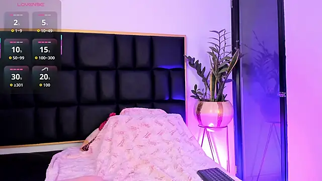 Emma collins01 online show from 03/31/26, 03:19