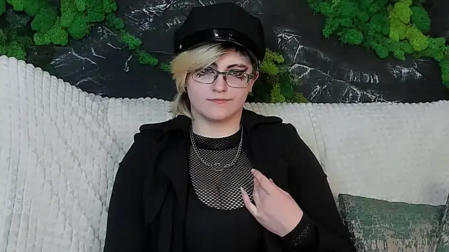 Snapshot of ABSI_GLITCH chatting on 02/03/26, 06:46 ABSI GLITCH online show from 02/03/26, 06:46