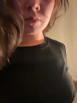 Snapshot of Raven__5 chatting on 03/21/26, 09:51 Raven 5 online show from 03/21/26, 09:51