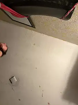 Snapshot of Raven__5 chatting on 04/21/26, 03:57 Raven 5 online show from 04/21/26, 03:57