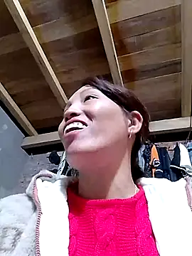 Gummiesu online show from 02/09/26, 02:15