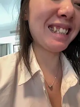 Cheating-wife online show from 05/03/26, 06:08