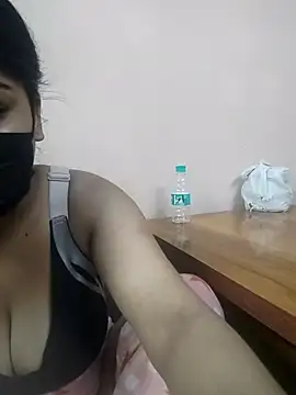 Snapshot of Shona_babu- chatting on 02/16/26, 04:41 Shona babu- online show from 02/16/26, 04:41