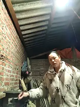 Snapshot of Jooj- chatting on 01/15/26, 11:15 Jooj- online show from 01/15/26, 11:15